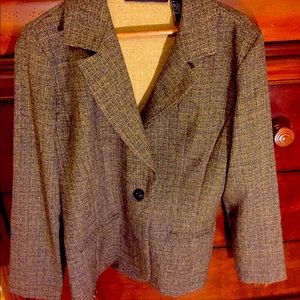 Sag Harbor Brown Textured Blazer Size 8/Talla